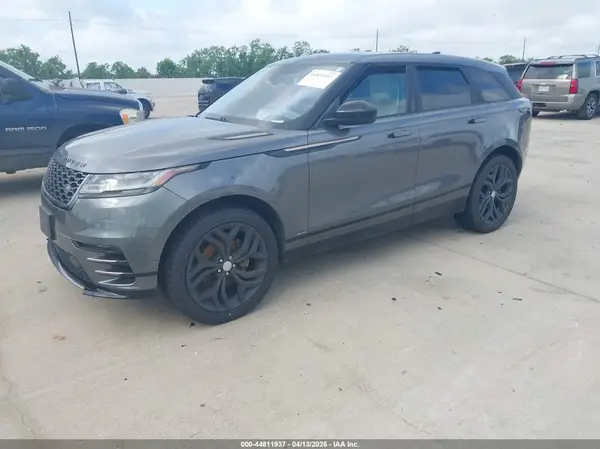 SALYL2EX0KA228033 2019 LAND ROVER RANGE ROVER VELAR - Image 2