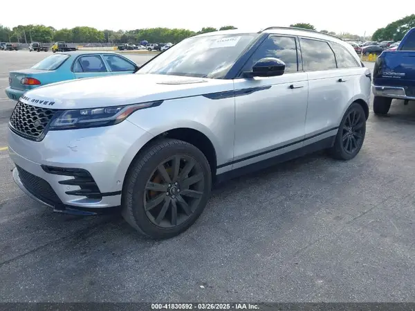 SALYL2EX1KA787557 2019 LAND ROVER RANGE ROVER VELAR - Image 2