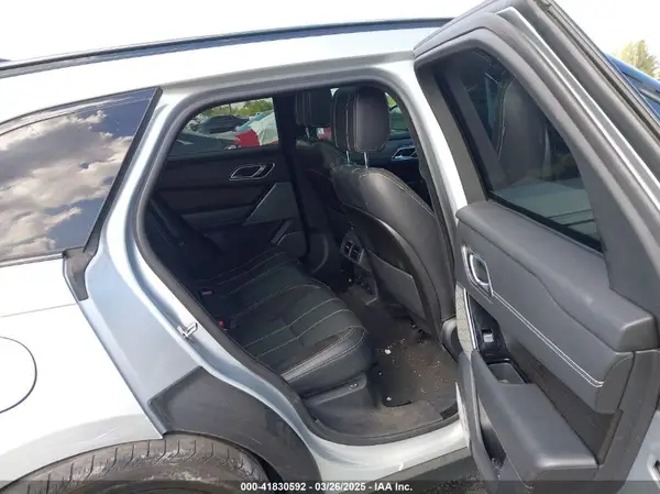 SALYL2EX1KA787557 2019 LAND ROVER RANGE ROVER VELAR - Image 8