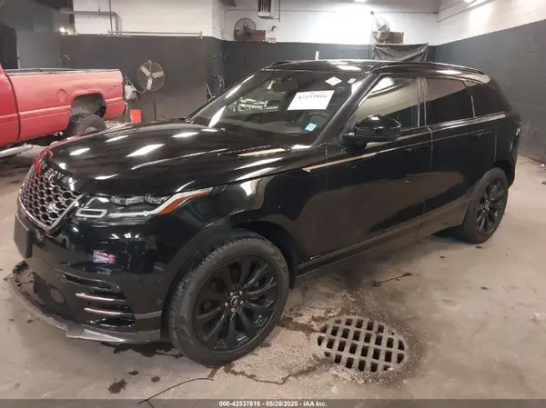 SALYL2EX2KA787566 2019 LAND ROVER RANGE ROVER VELAR - Image 2