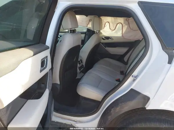 SALYL2EX2KA796218 2019 LAND ROVER RANGE ROVER VELAR - Image 8