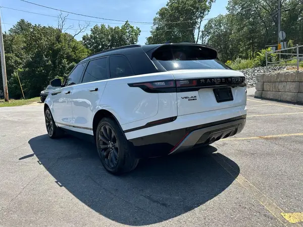 SALYL2EX8KA789614 2019 LAND ROVER RANGE ROVER VELAR - Image 2