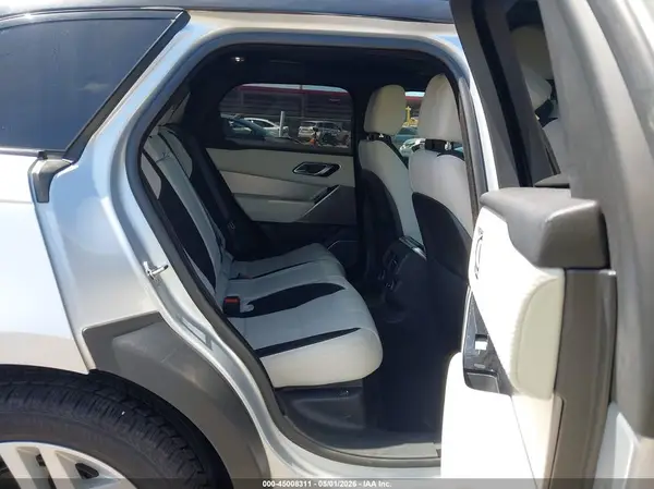 SALYL2EX9KA796250 2019 LAND ROVER RANGE ROVER VELAR - Image 8