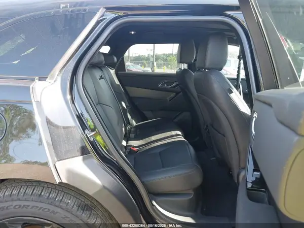 SALYL2EXXRA389287 2024 LAND ROVER RANGE ROVER VELAR - Image 8