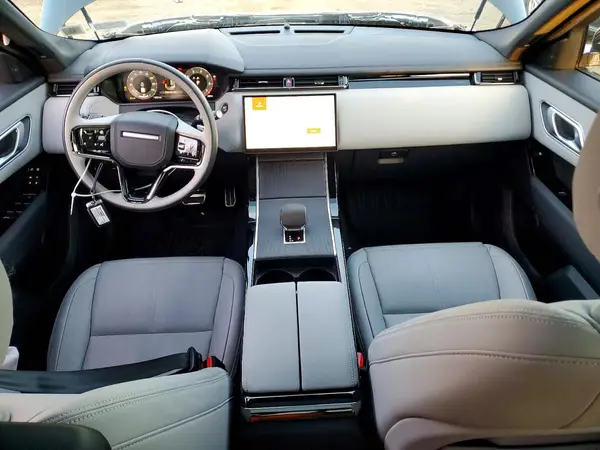 SALYL2EXXTA818032 2026 LAND ROVER RANGE ROVER VELAR - Image 8
