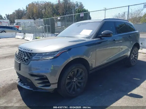 SALYL2FV7KA226695 2019 LAND ROVER RANGE ROVER VELAR - Image 2