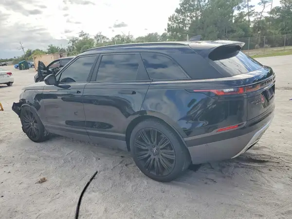 SALYL2FVXKA224679 2019 LAND ROVER RANGE ROVER - Image 2