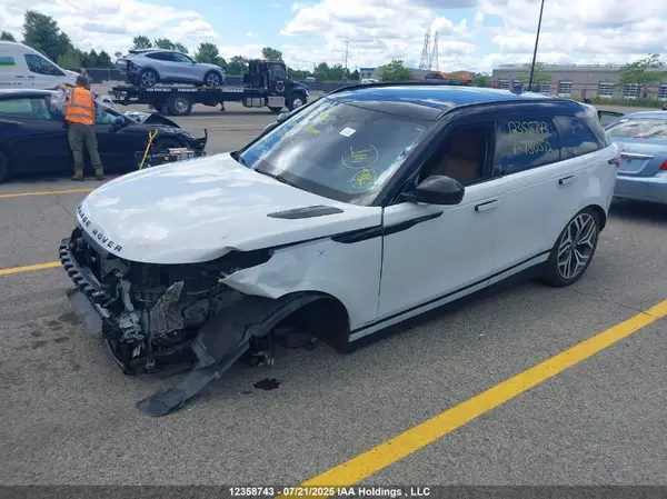 SALYL2FX1KA780512 2019 LAND ROVER RANGE ROVER VELAR - Image 2