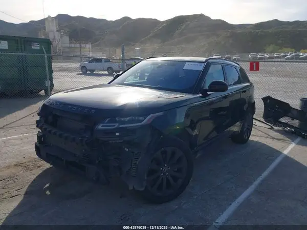 SALYL2RN0JA750930 2018 LAND ROVER RANGE ROVER VELAR - Image 2
