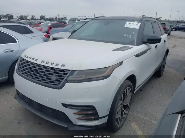 SALYL2RN0JA771602 2018 LAND ROVER RANGE ROVER VELAR - Image 2