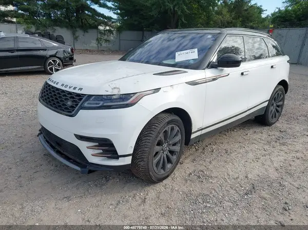 SALYL2RN3JA725844 2018 LAND ROVER RANGE ROVER VELAR - Image 2