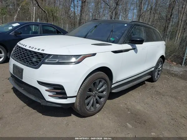 SALYL2RN4JA760604 2018 LAND ROVER RANGE ROVER VELAR - Image 2
