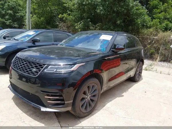 SALYL2RN7JA744610 2018 LAND ROVER RANGE ROVER VELAR - Image 2