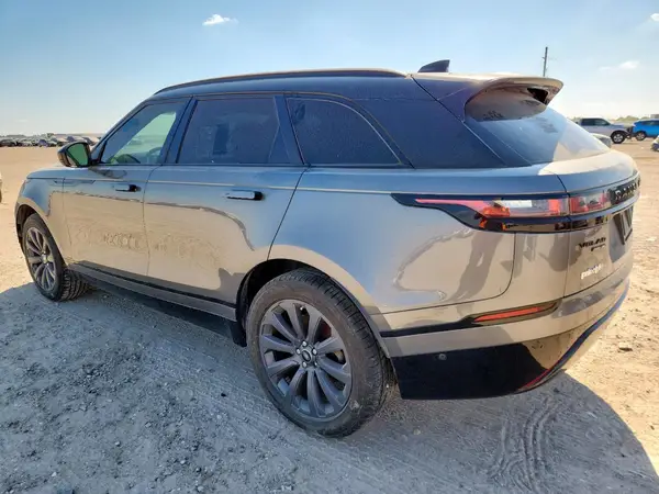 SALYL2RN8JA735608 2018 LAND ROVER RANGE ROVER VELAR - Image 2