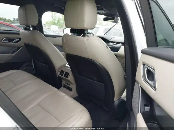 SALYL2RN9JA723337 2018 LAND ROVER RANGE ROVER VELAR - Image 8