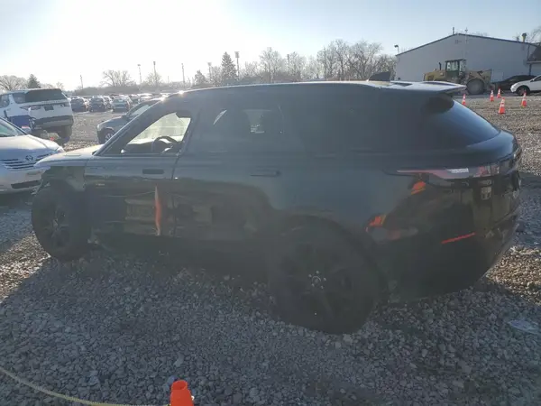 SALYL2RV0JA747686 2018 LAND ROVER RANGE ROVER - Image 2