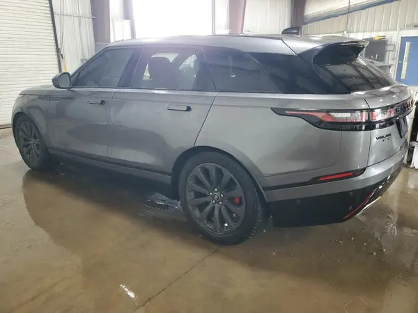 SALYL2RV1JA715717 2018 LAND ROVER RANGE ROVER VELAR - Image 2