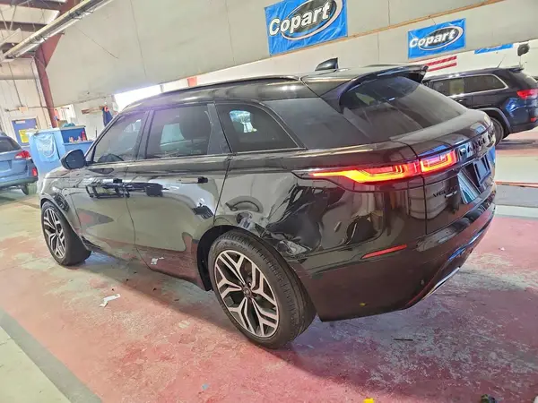 SALYL2RV2JA755773 2018 LAND ROVER RANGE ROVER - Image 2
