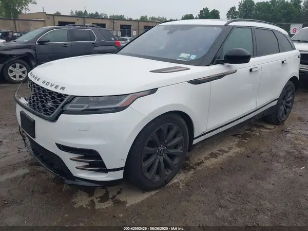 SALYL2RV3JA762201 2018 LAND ROVER RANGE ROVER VELAR - Image 2