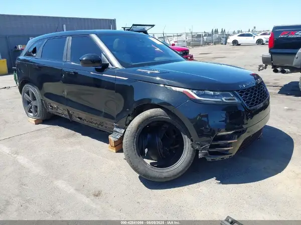 SALYL2RV5JA729880 2018 LAND ROVER RANGE ROVER VELAR - Image 1