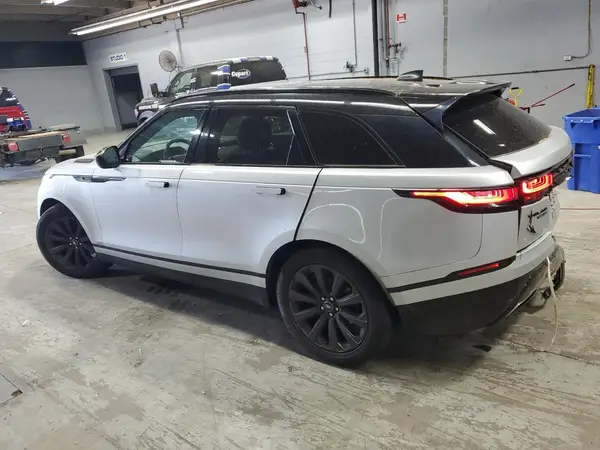 SALYL2RV6JA771121 2018 LAND ROVER RANGE ROVER - Image 2