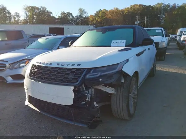 SALYL2RV7JA755896 2018 LAND ROVER RANGE ROVER VELAR - Image 2