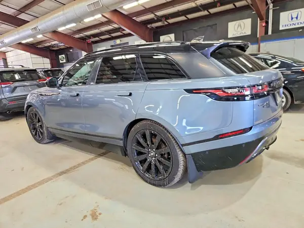 SALYL2RV7JA758877 2018 LAND ROVER RANGE ROVER - Image 2