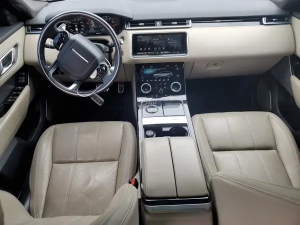 SALYL2RV8JA760556 2018 LAND ROVER RANGE ROVER VELAR - Image 8