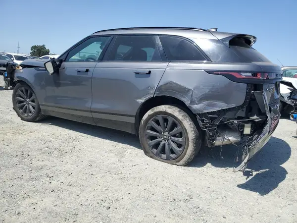 SALYL2RV8JA772755 2018 LAND ROVER RANGE ROVER - Image 2