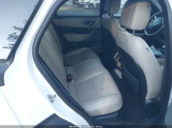 SALYL2RV9JA729705 2018 LAND ROVER RANGE ROVER VELAR - Image 8