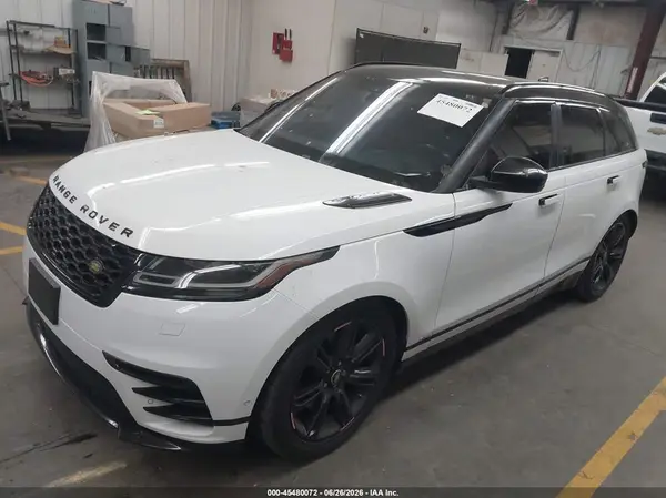 SALYL2RV9JA749663 2018 LAND ROVER RANGE ROVER VELAR - Image 2