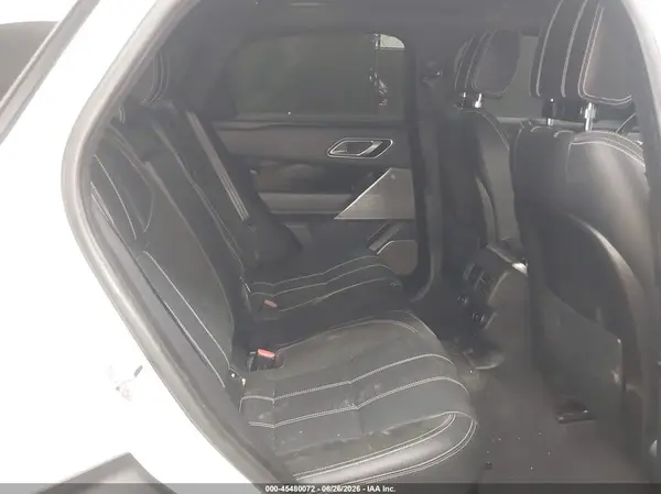 SALYL2RV9JA749663 2018 LAND ROVER RANGE ROVER VELAR - Image 8
