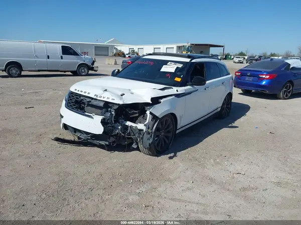 SALYL2RV9JA769363 2018 LAND ROVER RANGE ROVER VELAR - Image 2