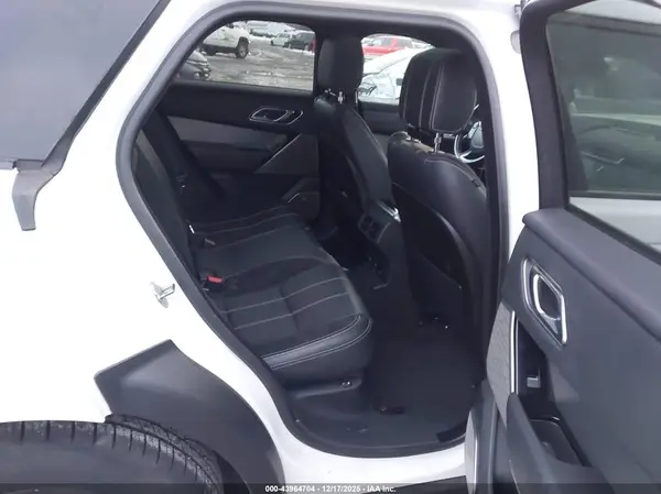 SALYL2RVXJA749980 2018 LAND ROVER RANGE ROVER VELAR - Image 8