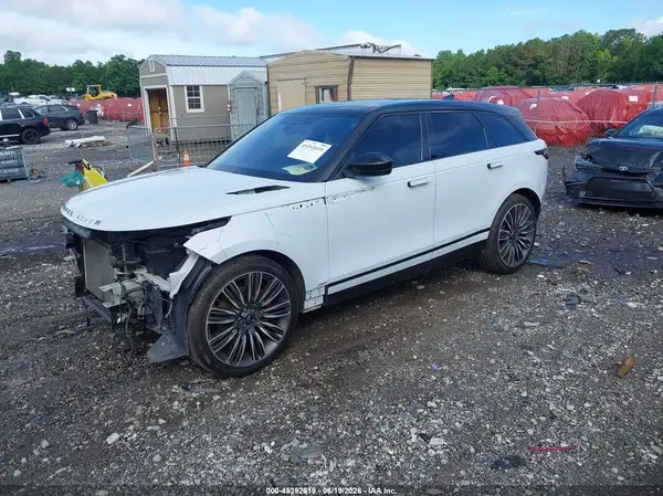 SALYL2RVXJA750742 2018 LAND ROVER RANGE ROVER VELAR - Image 2