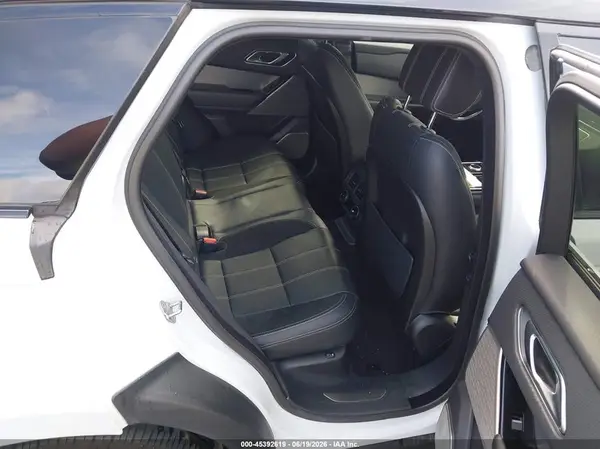 SALYL2RVXJA750742 2018 LAND ROVER RANGE ROVER VELAR - Image 8