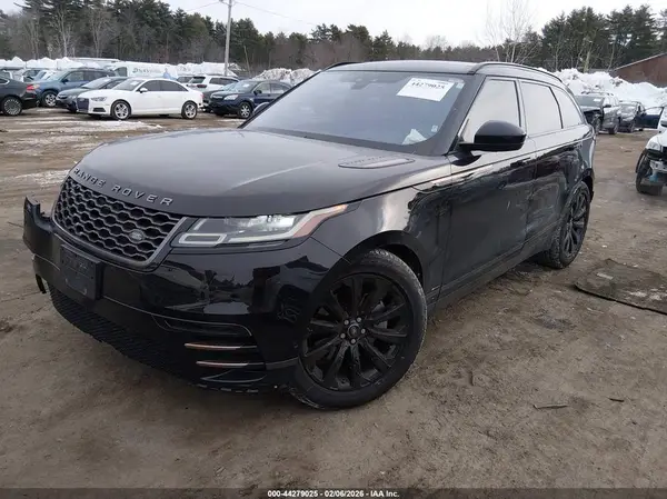 SALYL2RVXJA767153 2018 LAND ROVER RANGE ROVER VELAR - Image 2