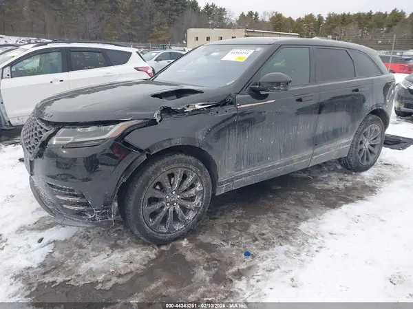 SALYL2RX0JA753456 2018 LAND ROVER RANGE ROVER VELAR - Image 2