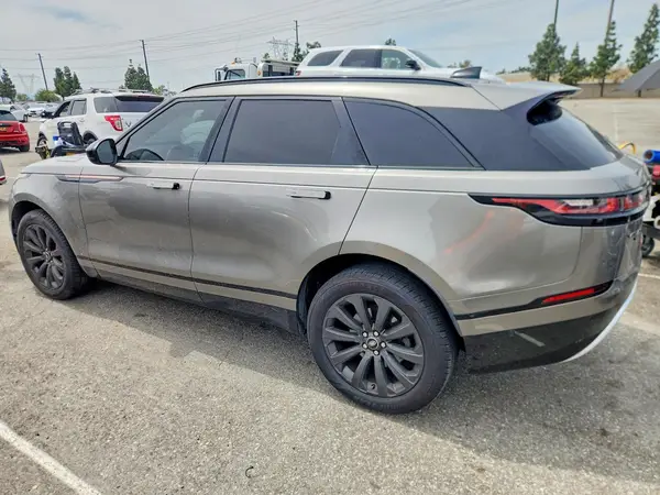 SALYL2RX1JA743762 2018 LAND ROVER RANGE ROVER - Image 2