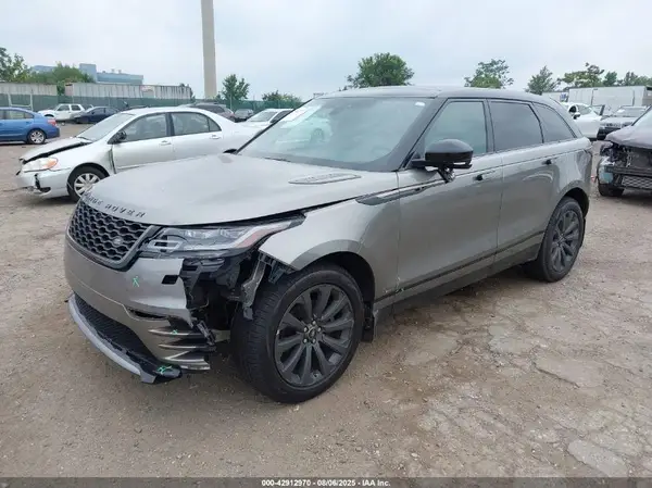 SALYL2RX1JA766670 2018 LAND ROVER RANGE ROVER VELAR - Image 2