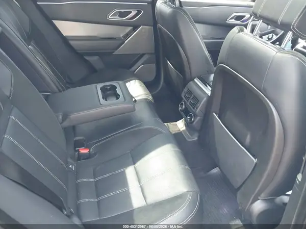 SALYL2RX1JA773599 2018 LAND ROVER RANGE ROVER VELAR - Image 8