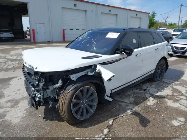 SALYL2RX2JA715324 2018 LAND ROVER RANGE ROVER VELAR - Image 2