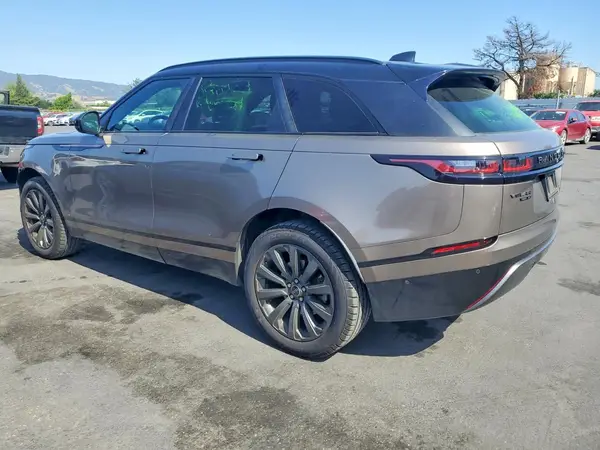 SALYL2RX2JA723455 2018 LAND ROVER RANGE ROVER - Image 2
