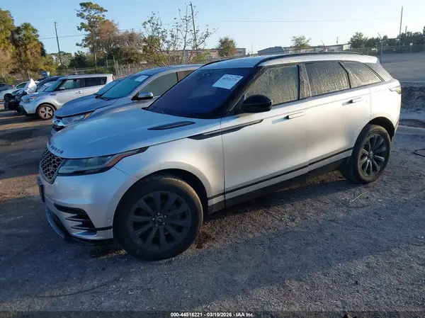 SALYL2RX2JA774969 2018 LAND ROVER RANGE ROVER VELAR - Image 2