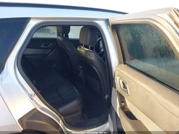 SALYL2RX2JA774969 2018 LAND ROVER RANGE ROVER VELAR - Image 8