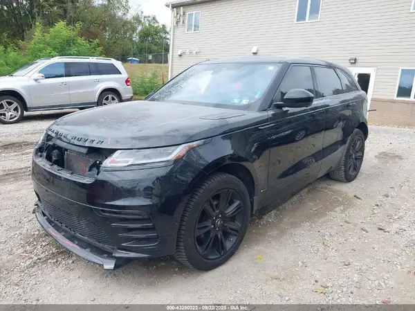 SALYL2RX3JA722699 2018 LAND ROVER RANGE ROVER VELAR - Image 2