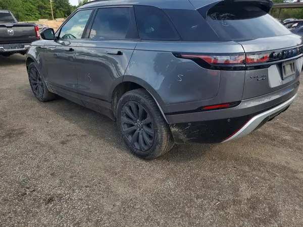 SALYL2RX3JA735095 2018 LAND ROVER RANGE ROVER - Image 2