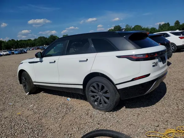 SALYL2RX5JA723806 2018 LAND ROVER RANGE ROVER - Image 2