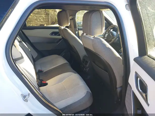 SALYL2RX5JA778059 2018 LAND ROVER RANGE ROVER VELAR - Image 8