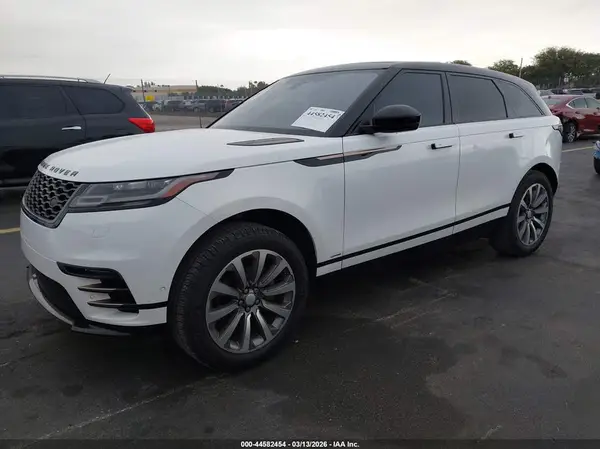 SALYL2RX6JA768205 2018 LAND ROVER RANGE ROVER VELAR - Image 2
